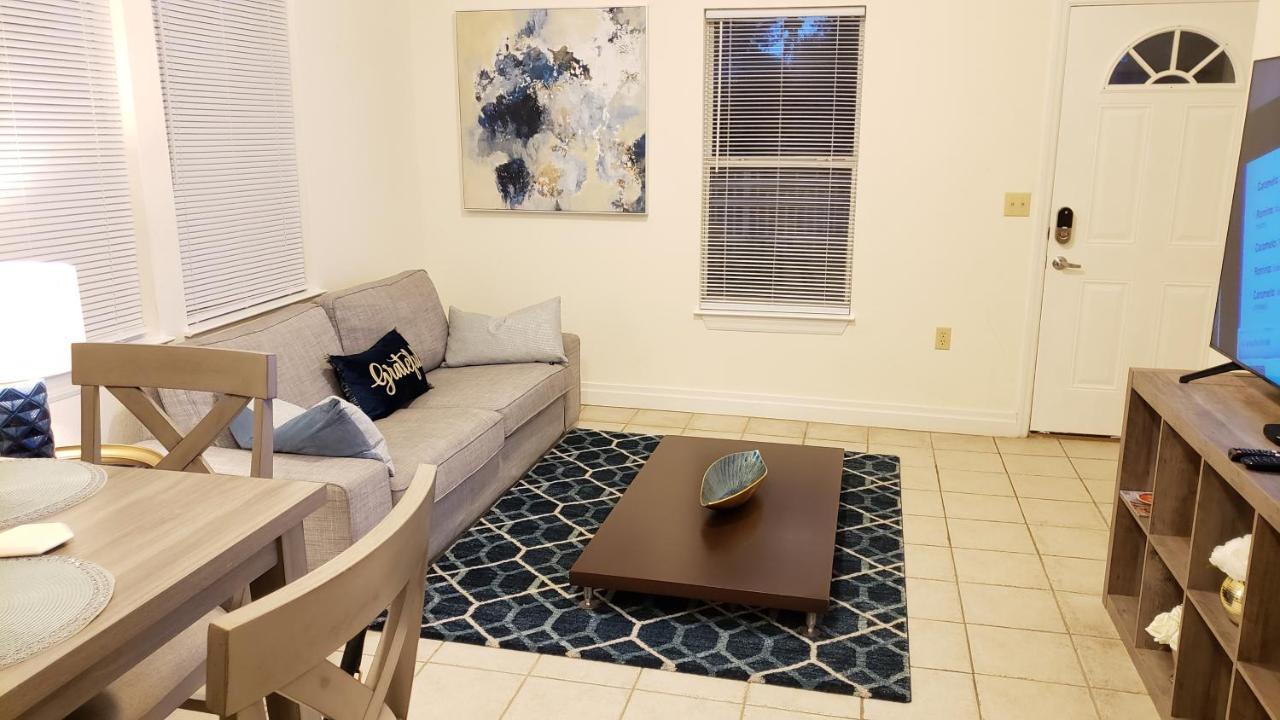 Modern House Minutes From Downtown Gainesville, Uf, Va & More! Hébergement de vacances Gainesville