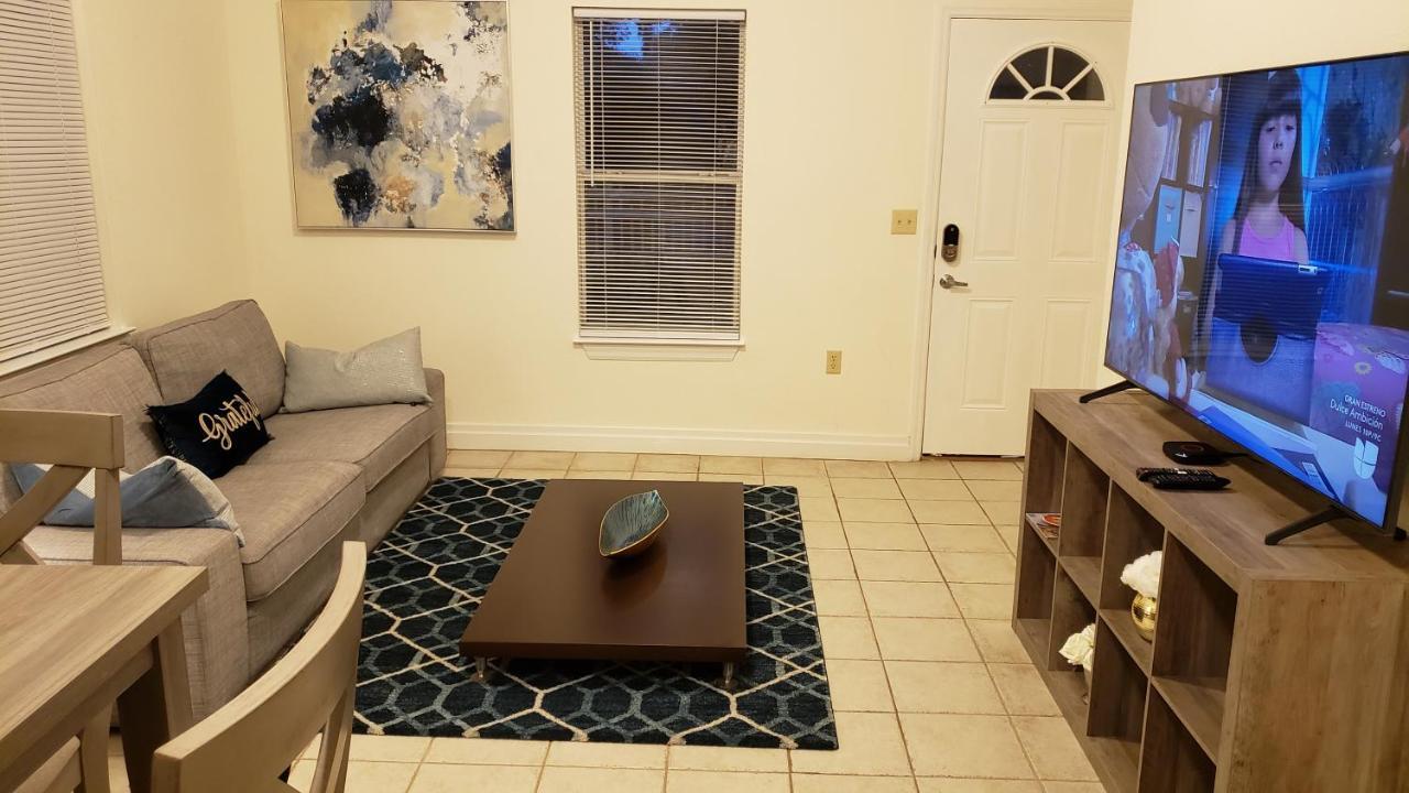 Modern House Minutes From Downtown Gainesville, Uf, Va & More! Hébergement de vacances